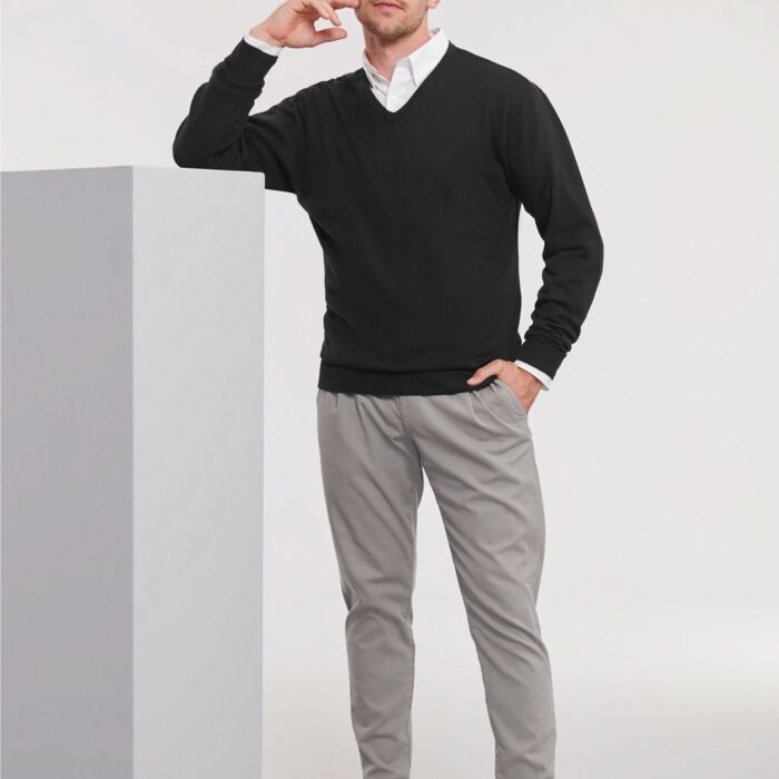 Men's V-Neck Knitted Pullover Thumbnail