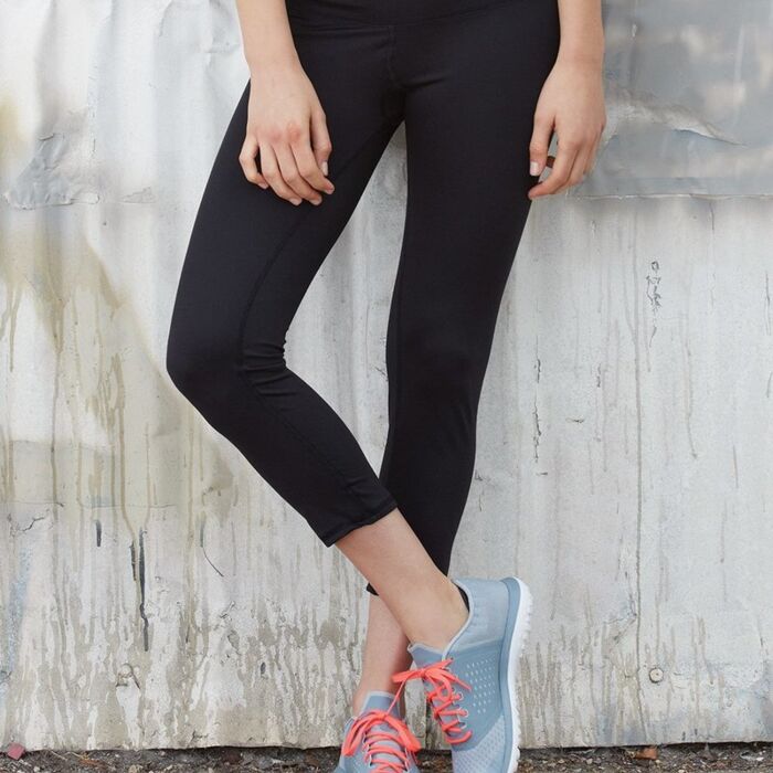 Women's Capri Leggings Thumbnail
